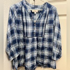 Wrangler NWT cute Blue and White Plaid Blouse